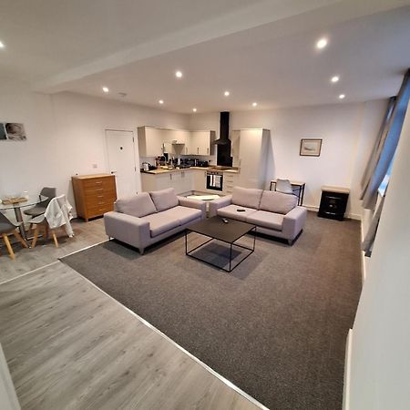 Appartamento Centre Of The Town Whitchurch  Esterno foto